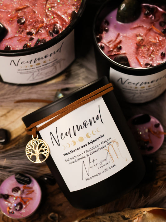 Kristallkerze „Neumond“ mit Obsidian, Labradorit, Granat & Sandelholz
